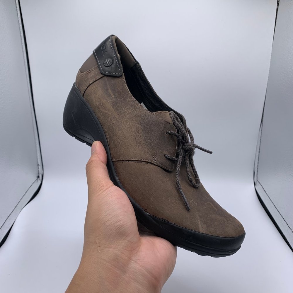 Womens Merrell Brown Clogs - Size 8.5